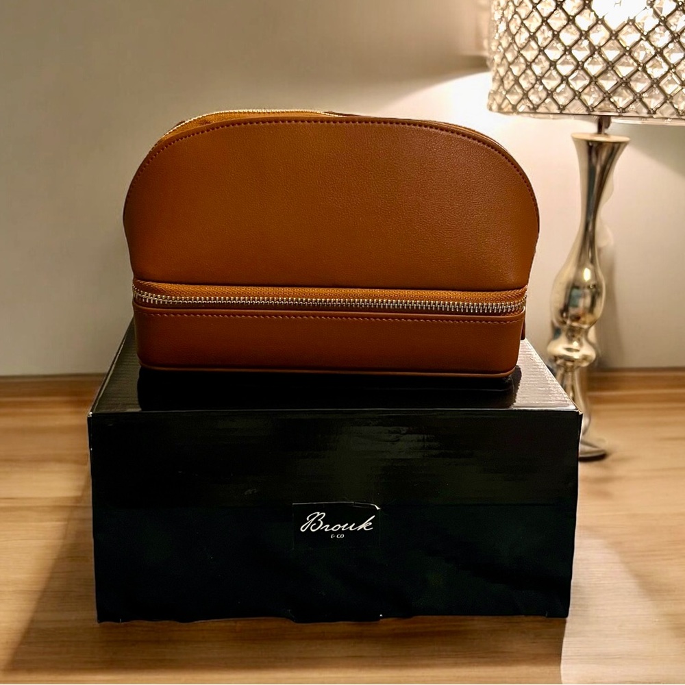 Brouk & Co Abby Duo Travel Organizer - Brown - NIB